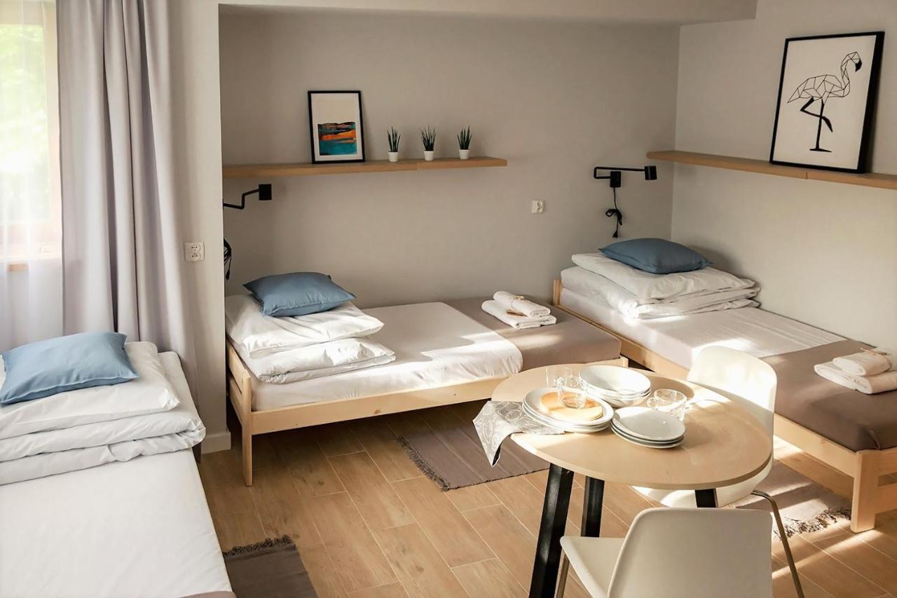 Apart Hostel S8 Blizne Jasinskiego Bagian luar foto