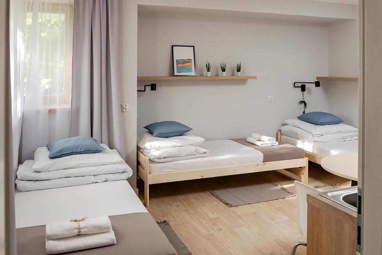 Apart Hostel S8 Blizne Jasinskiego Bagian luar foto