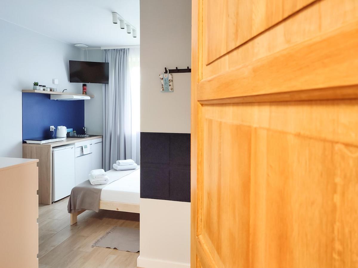 Apart Hostel S8 Blizne Jasinskiego Bagian luar foto